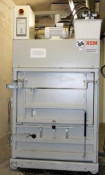 vertikale Ballenpresse HSM
