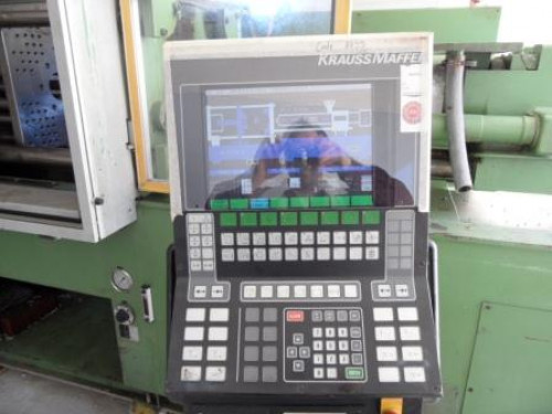 32976: Spritzgießmaschine  KRAUSS MAFFEI