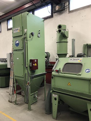 Bild zu Sandstahlkabine  RÖSLER