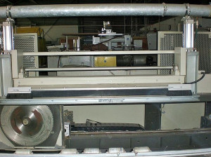 Bild zu mitlaufende Platten-Säge  GREINER