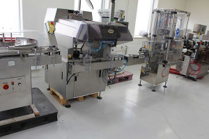 Bild zu Tabletten- oder Gelatine-Kapsel Abfüllmaschine  KING