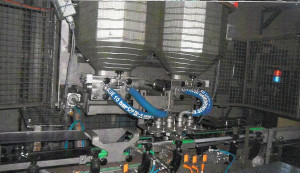 Bild zu Abfüll- und Deckel-Verschließmaschine  ULBRICHT