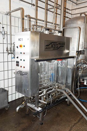 Bild zu KEG-Fässer Innenreinigung und Befüllanlage 