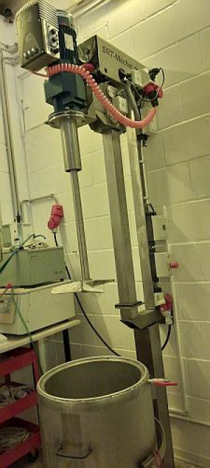 Bild zu Wand-Stativrührwerk  SRT