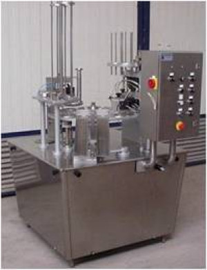 Bild zu Becherfüll- u. Verschließmaschine  HAMBA