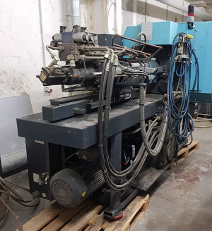 Bild zu Spritzgießmaschine  DEMAG