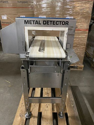 Bild zu Metalldetektor  BIZERBA