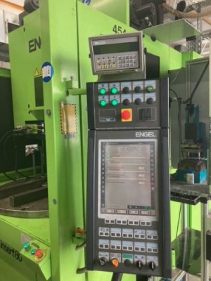 Bild zu vertikale Spritzgießmaschine  ENGEL