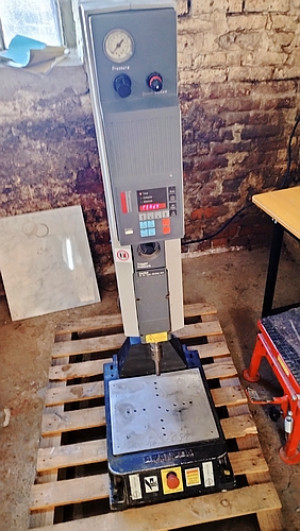 Bild zu Ultraschall Schweißmaschine  BRANSON