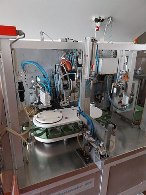 Bild zu Tubenfüll-  und Verschließmaschine  NORDENMATIC