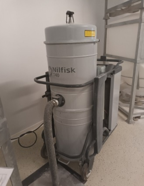 42078: Absauganlage  NILFISK