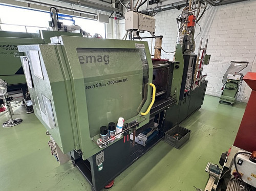 42128: Spritzgießmaschine  DEMAG