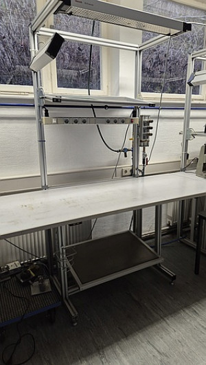 Bild zu Arbeitstische  BOSCH