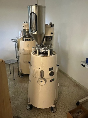 Bild zu Rundläufer Tablettenpressen  FETTE