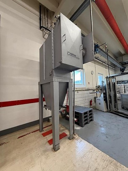 42426: Absauganlage  NILFISK