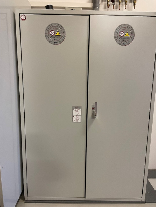 42431: Druckgasfaschen-Schrank 