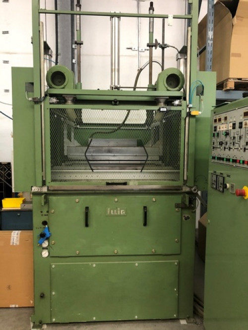 42486: Tiefziehmaschine  ILLIG