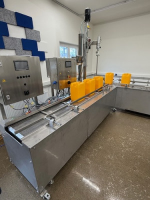 Bild zu Unterspiegel-Abfüllanlage gravimetrisch für schäumende Produkte 